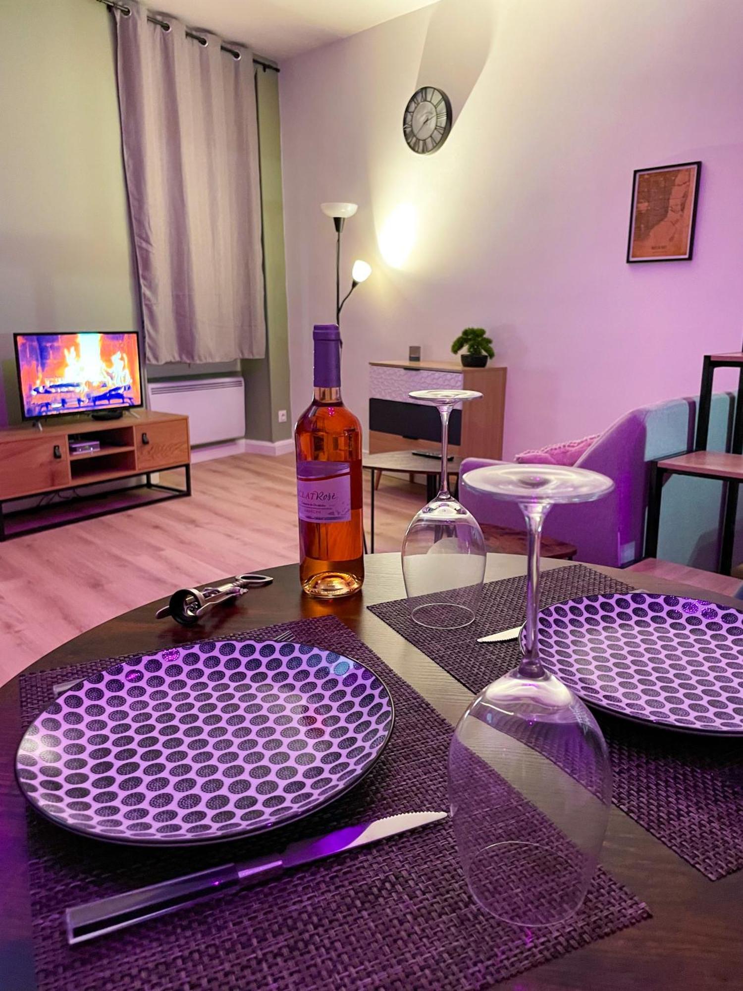 Escapade Ardechoise - Parking Gratuit - Chateau A 2 Pas Aubenas Zewnętrze zdjęcie
